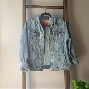Levi’s Jean Jacket Light Blue